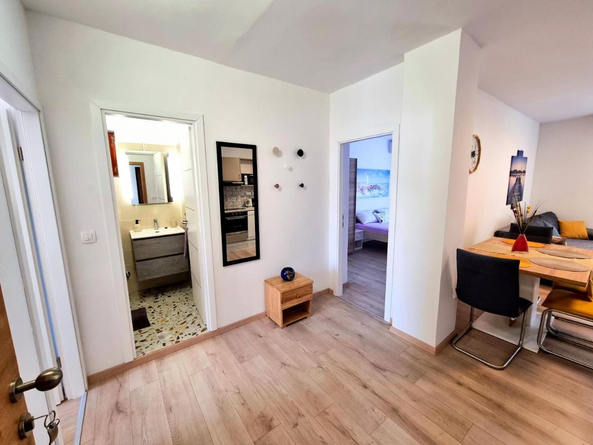 Apartamento Julia Biograd Na Moru Exterior foto