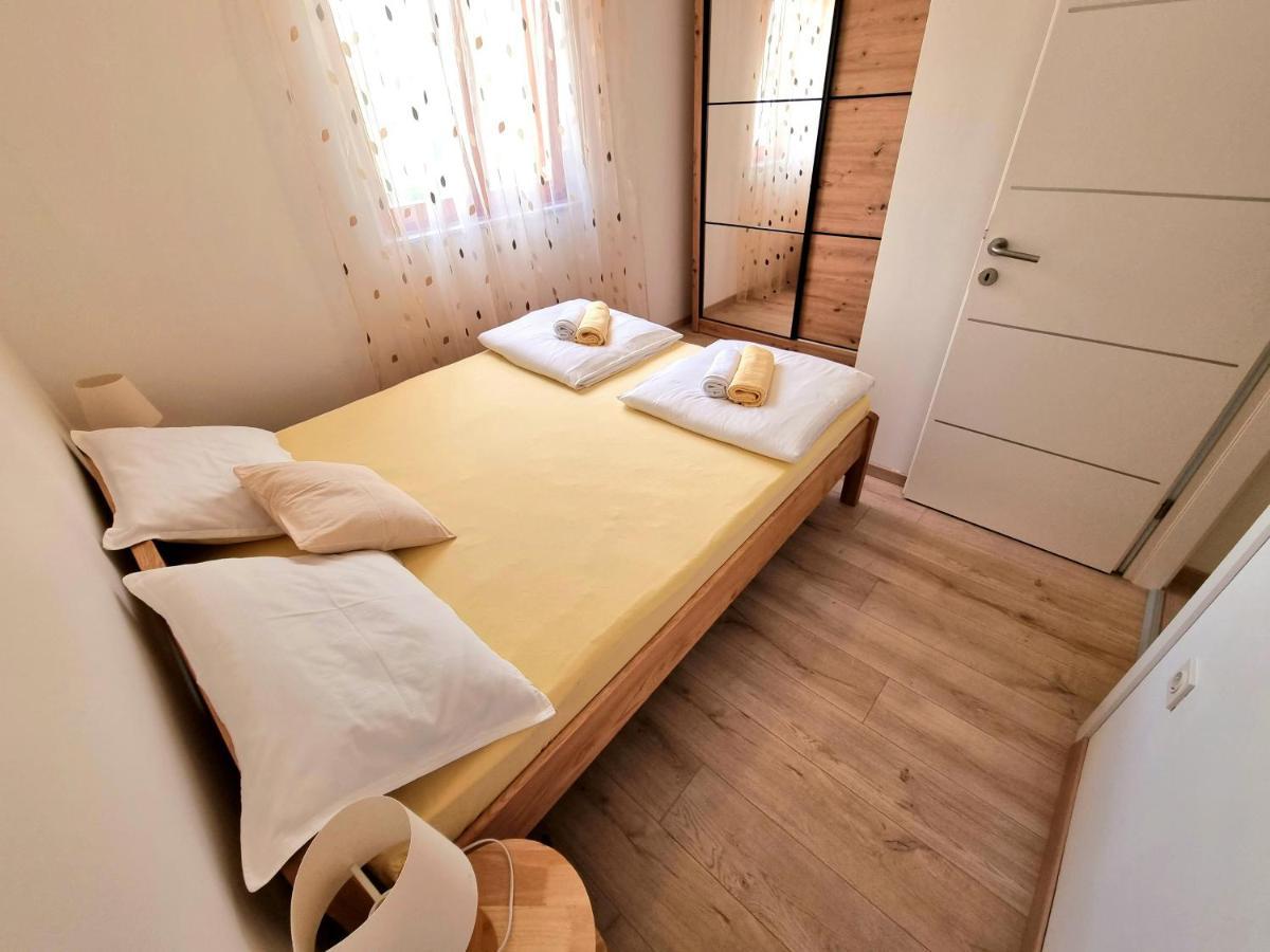 Apartamento Julia Biograd Na Moru Exterior foto